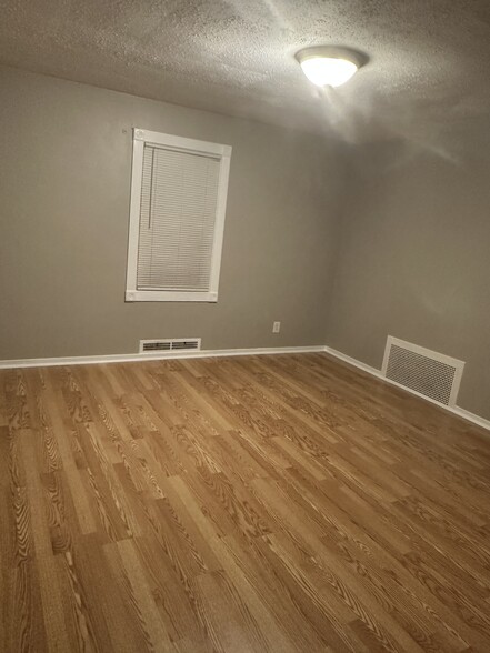 Living Room - 78 Walnut Rd
