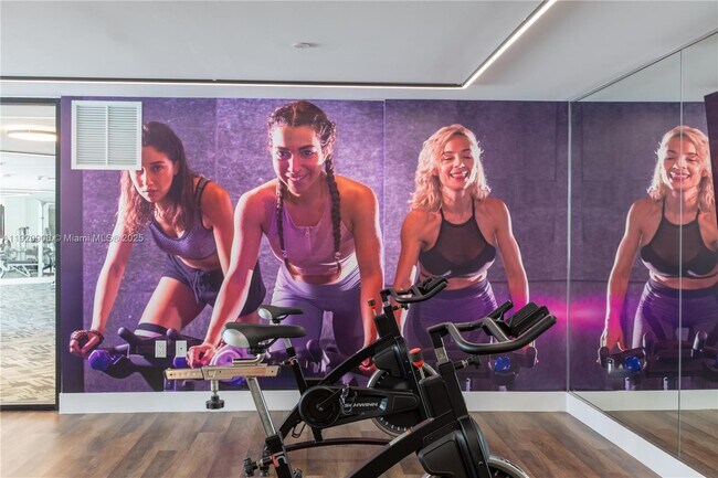 Building Photo - 1005 Spring Garden Rd