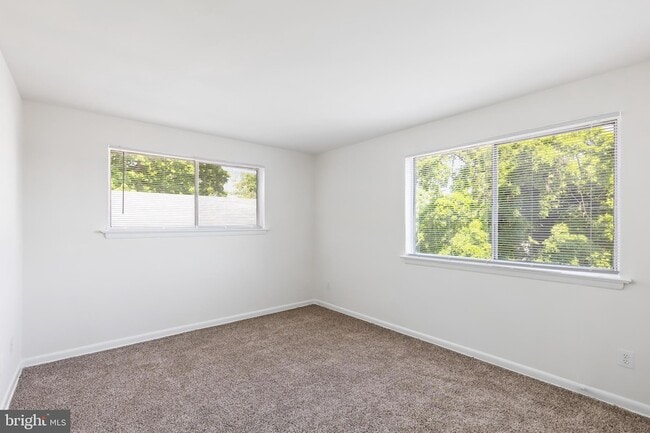 Building Photo - 5124 Astor Pl SE