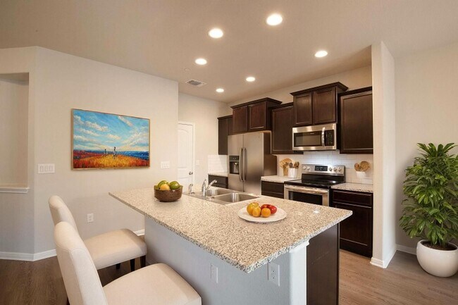 Building Photo - 516 E Slaughter Ln