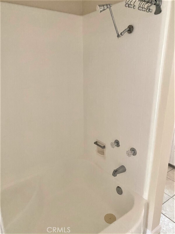 Building Photo - 250 Cliff Dr