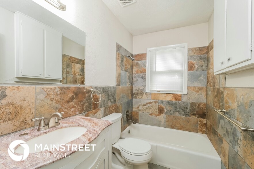 Building Photo - 13113 E 44th Terrace S