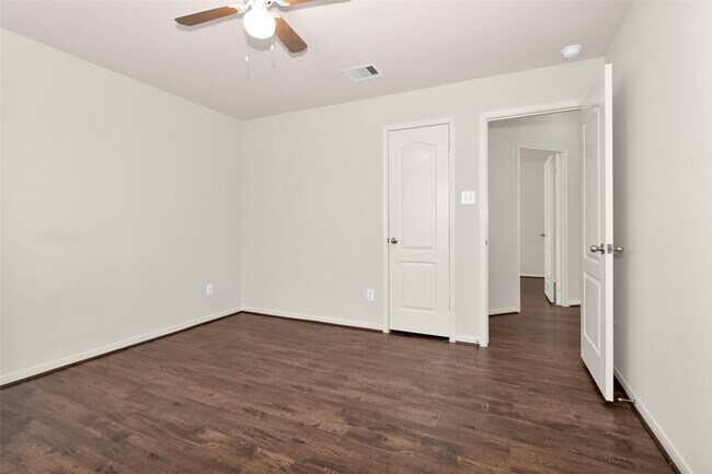 Building Photo - 602 Blue Oasis Ct