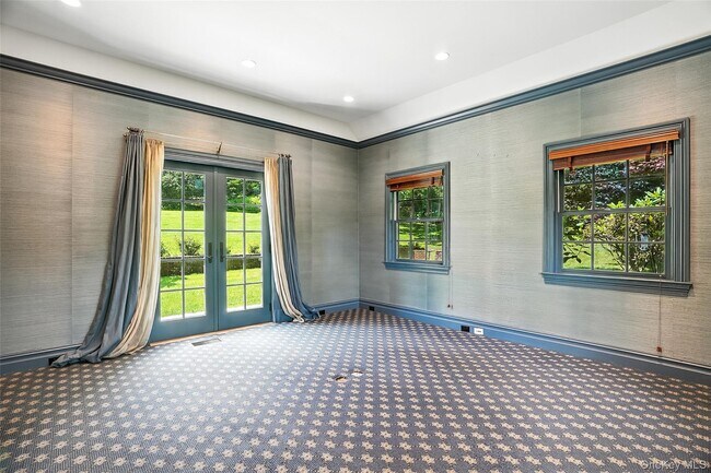 Building Photo - 6 Club Rd