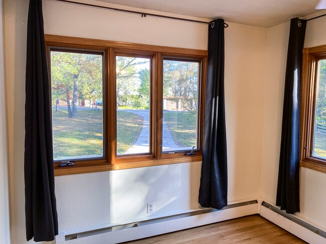 Master bedroom windows/view - 1606 S Lake Irving Dr SW