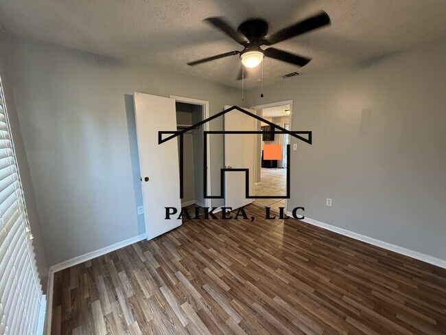 Building Photo - 1 Culverton Ct