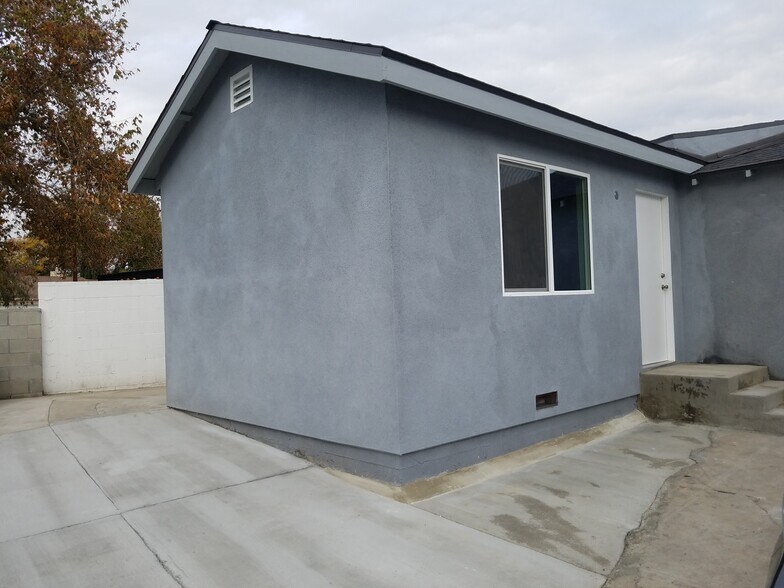 Parking space next to the guest house (right side) - 11129 Archwood St