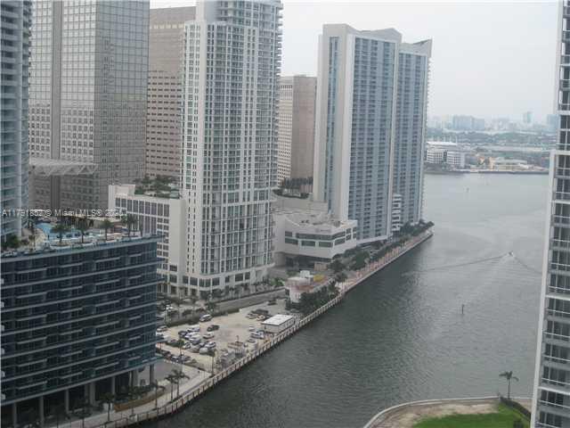 Building Photo - 500 Brickell Ave