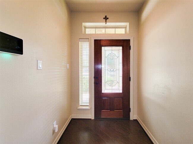 Building Photo - 2210 Pearl Bay Ct