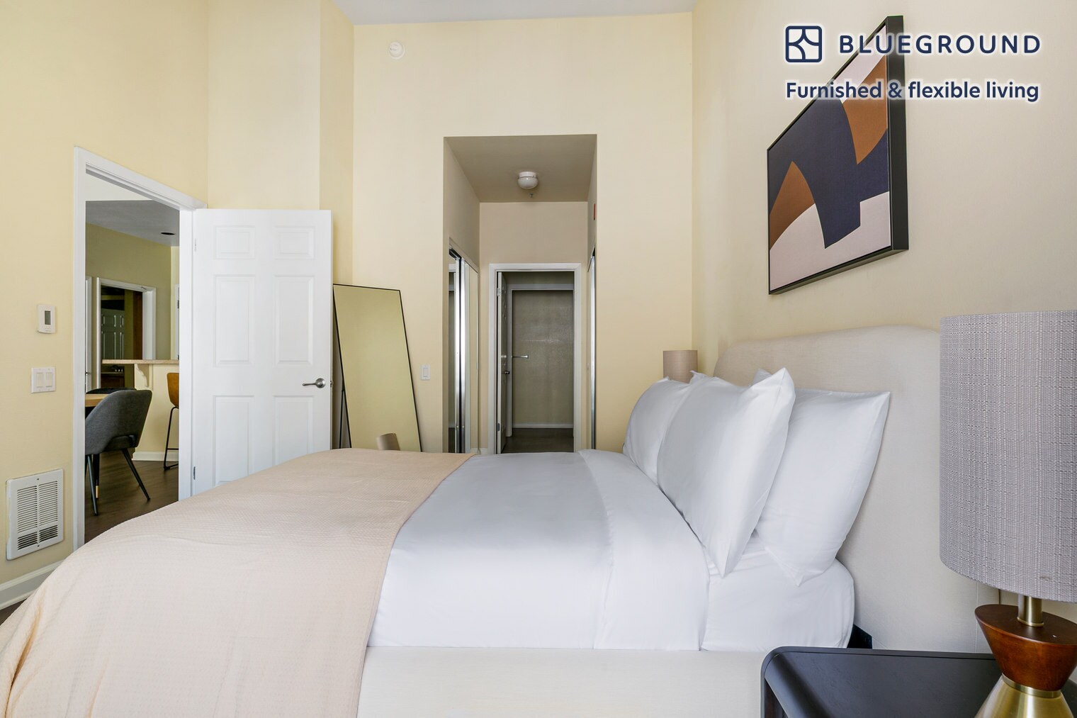 Building Photo - 853 Commodore Dr