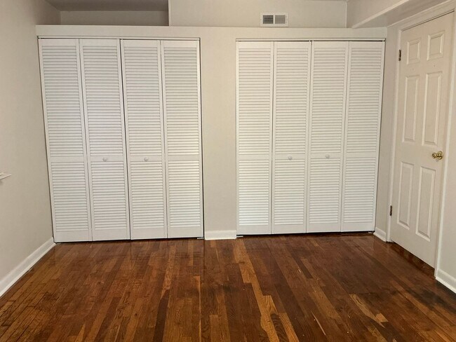 Building Photo - 604 Erford Rd