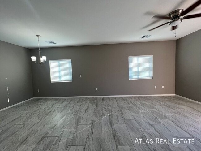 Building Photo - 43 W Lester St