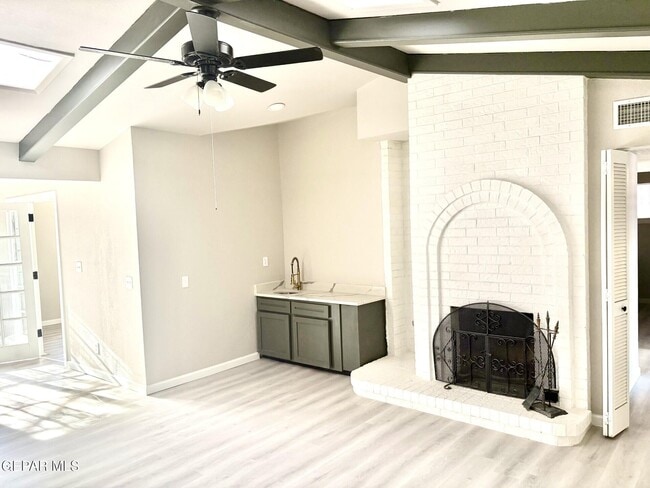 Building Photo - 1605 Bessemer Dr