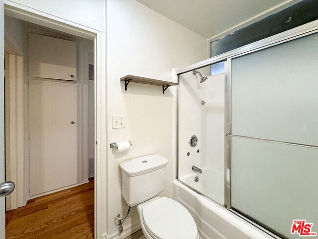 Building Photo - 222 Washington Ave