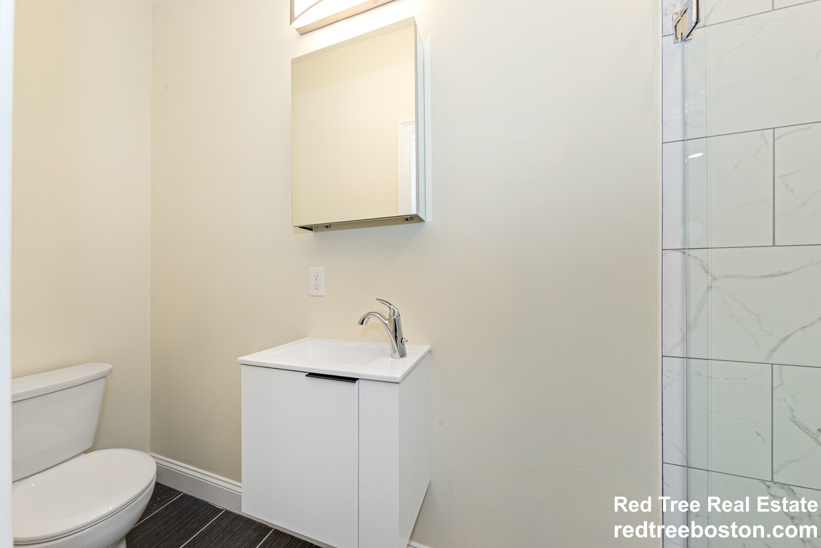 Building Photo - 62 Bradbury Ave