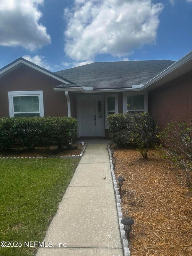 Building Photo - 45157 Ingleham Cir