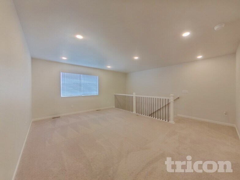 Building Photo - 1384 Orchard St