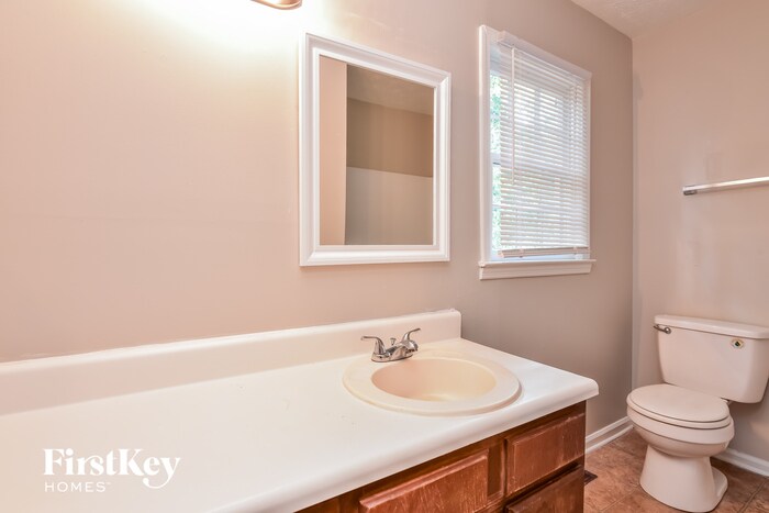 Building Photo - 295 Charlotte Blvd