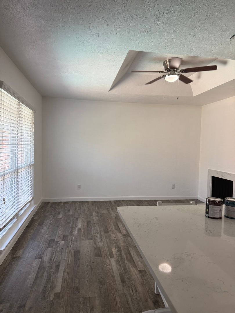 Building Photo - 4317 Hartford St