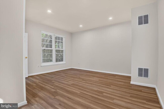 Building Photo - 13642 Flying Squirrel Dr