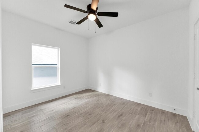 Building Photo - 11403 Alcott Dr