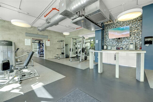 Building Photo - 1200 West Dr