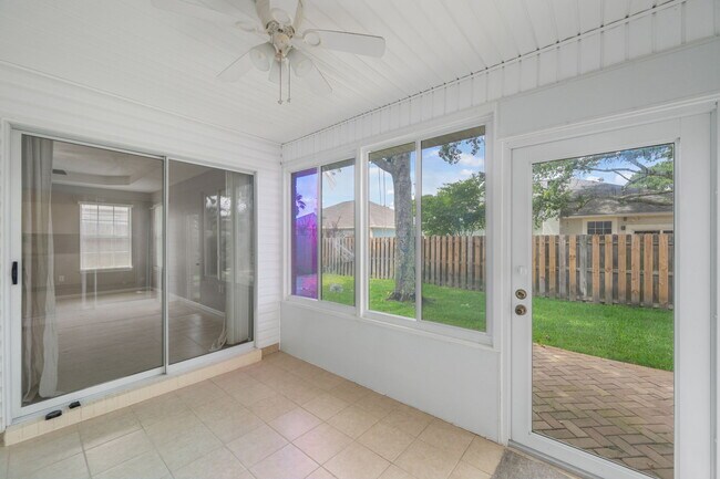 Building Photo - 107 Bay Tree Dr