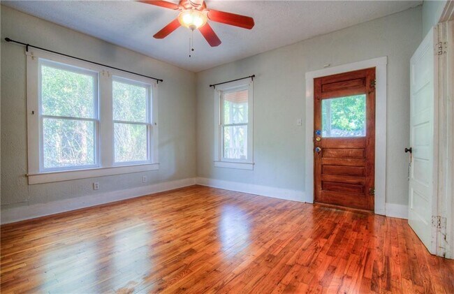 Building Photo - 4517 Avenue F