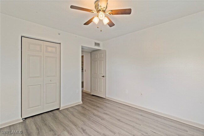 Building Photo - 4113 Residence Drive