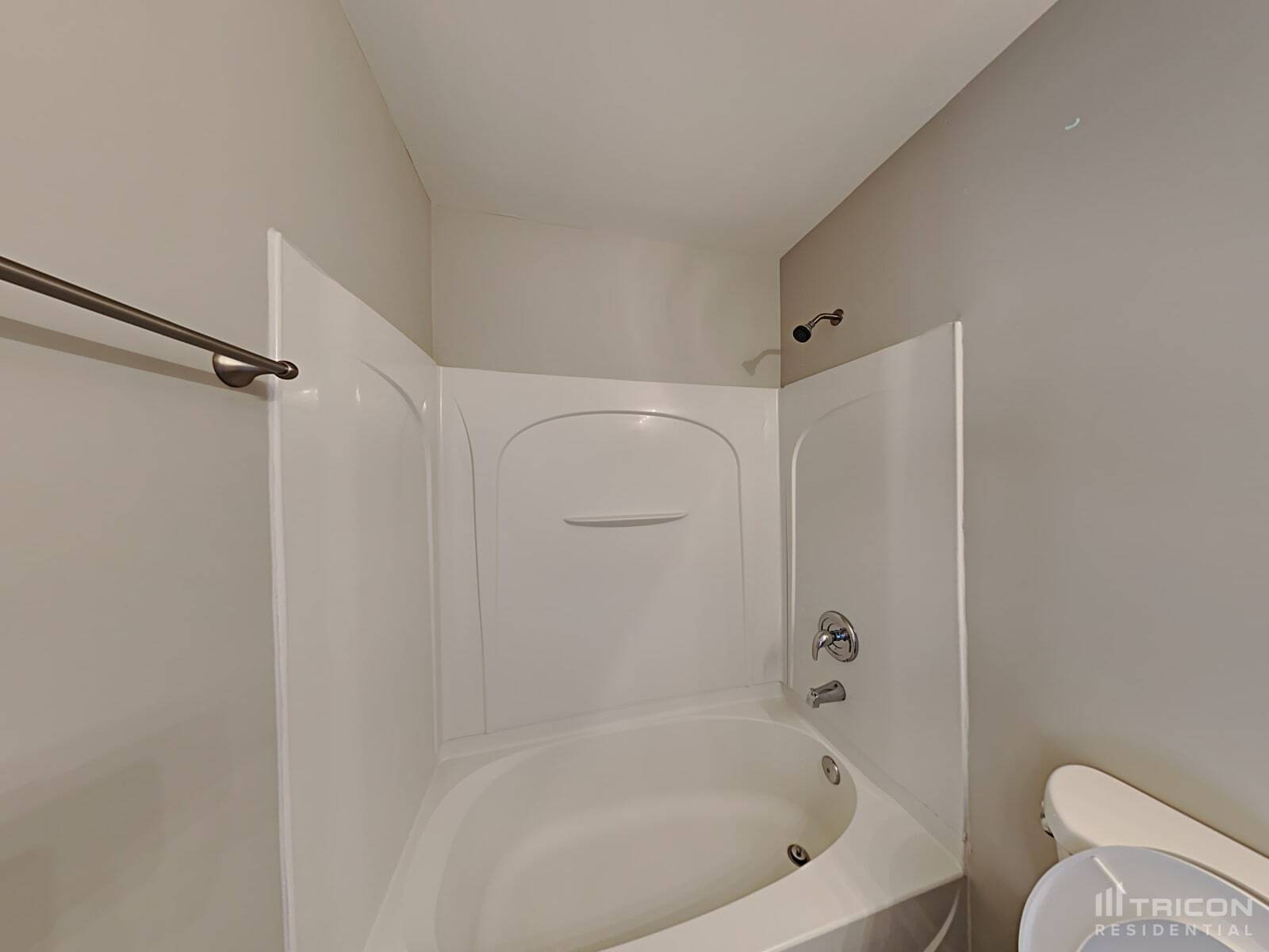 Building Photo - 1514 Red Oak Dr