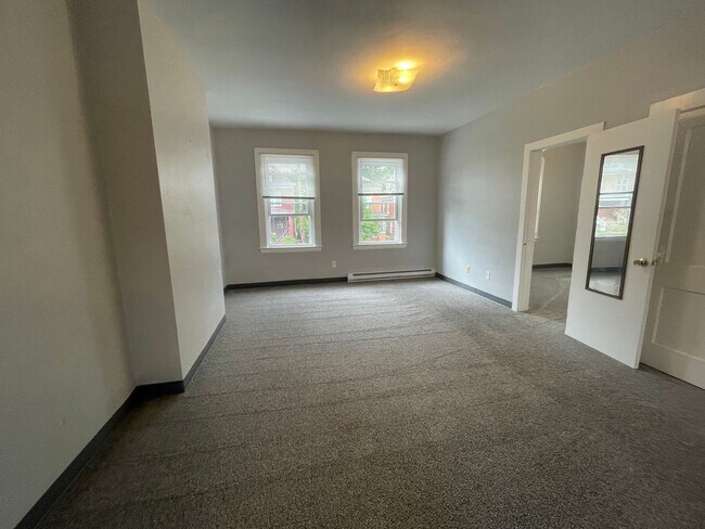 Building Photo - 130 S Bryant Ave