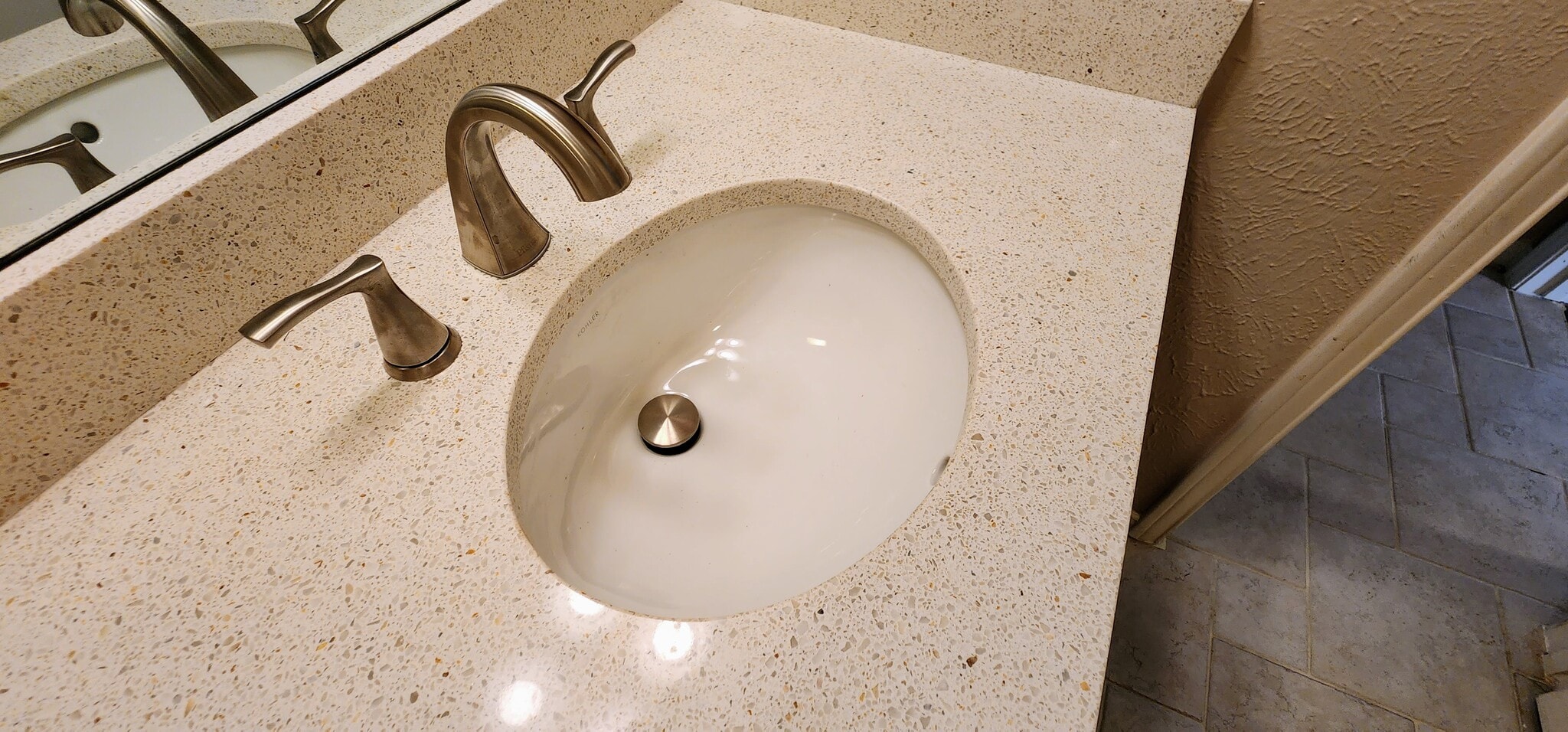 Building Photo - 7737 Village Trail Dr