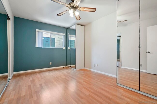 Building Photo - 643 Nautilus St