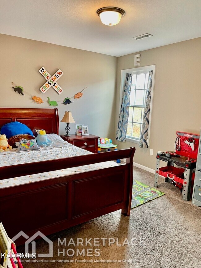 Building Photo - 1129 Cloud View Dr