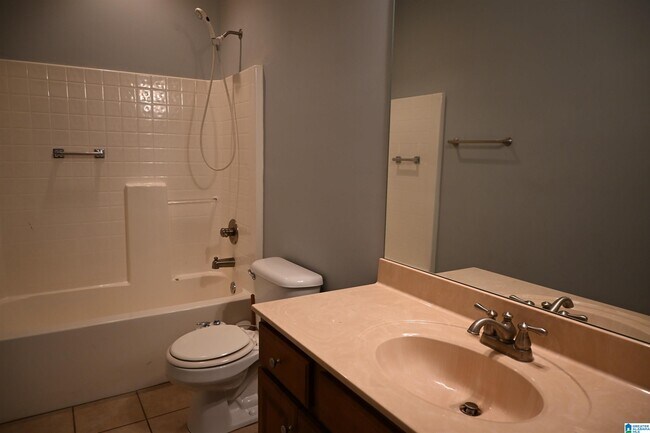 Building Photo - 2017 Kelly Creek Ct