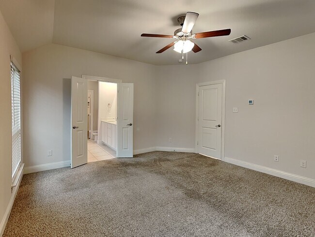 Building Photo - 11228 Blaze St