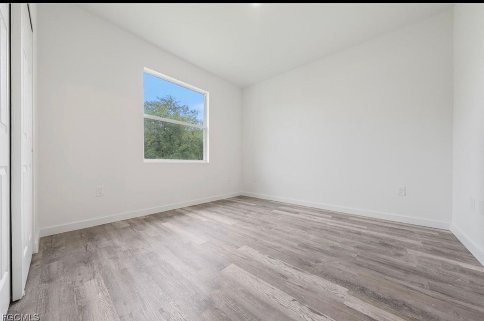 Building Photo - 1025 Meadow Rd