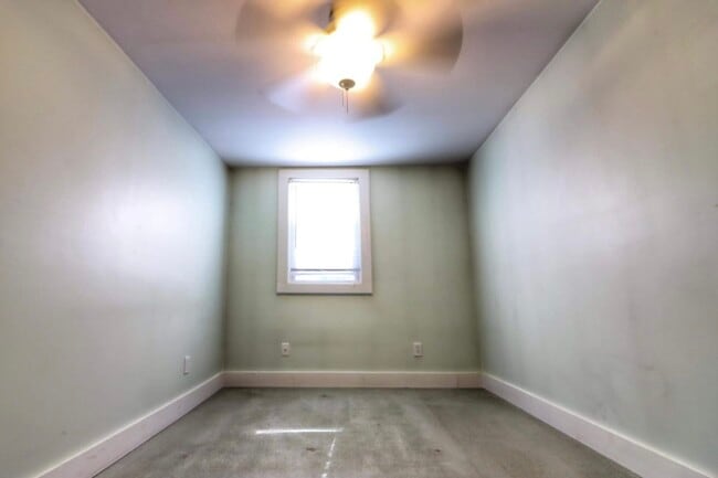 Building Photo - 238 Green St