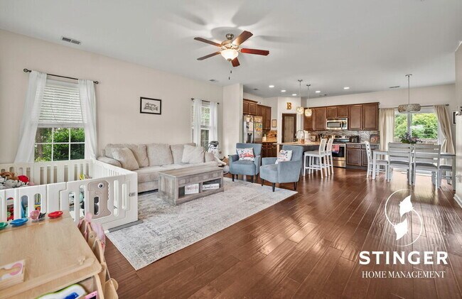 Building Photo - 67 Wintergreen Dr