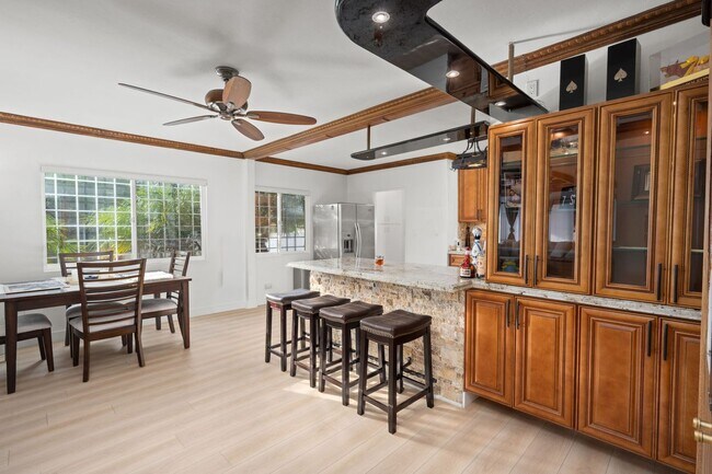 Building Photo - BEAUTIFUL HOME IN NORTH PB