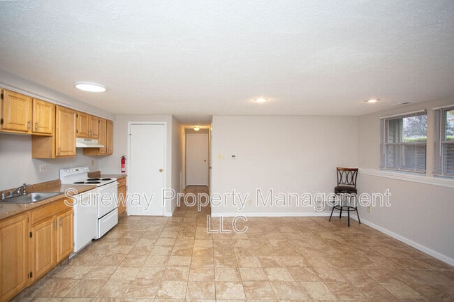 Building Photo - 26 Teaberry Ct