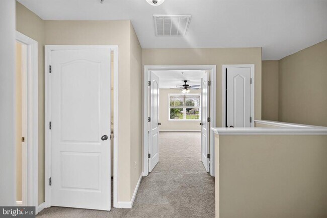Building Photo - 10382 Lantern Ln