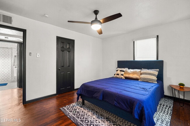 Building Photo - 614 Loretto Rd