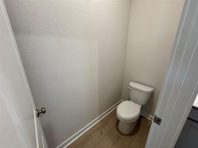 Building Photo - 116 Corn Ln