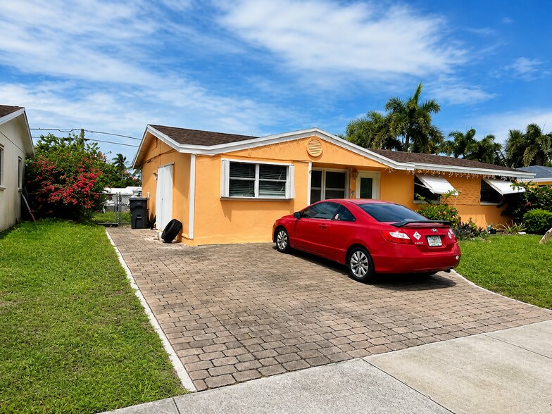 Building Photo - 3745 Atlantic Rd