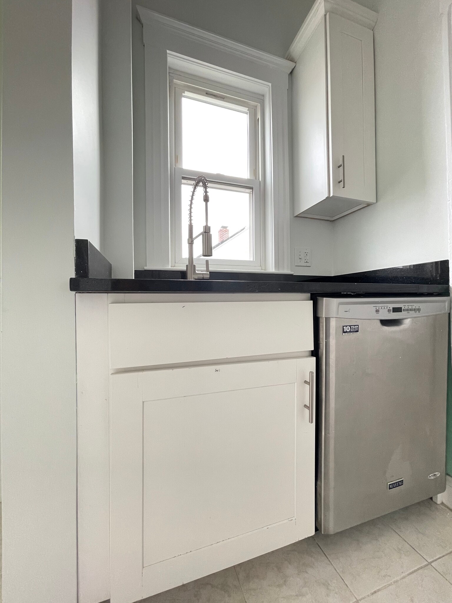 Sink in butler's pantry - 58 Bickford Ave