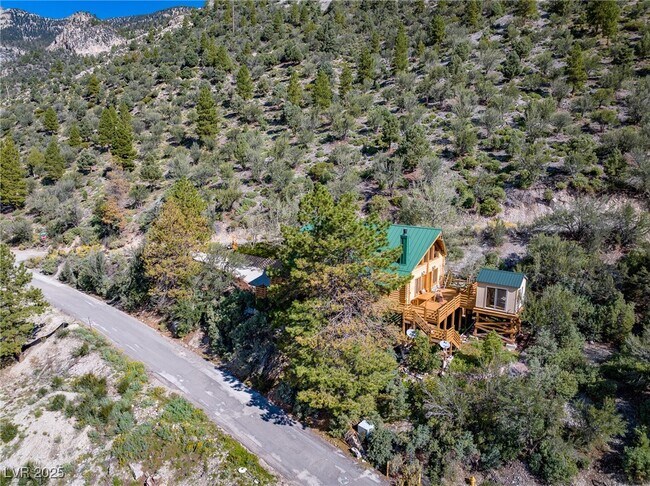 Building Photo - 4947 Snow White Rd