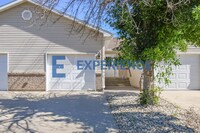 Building Photo - 1420 E Redwood Blvd