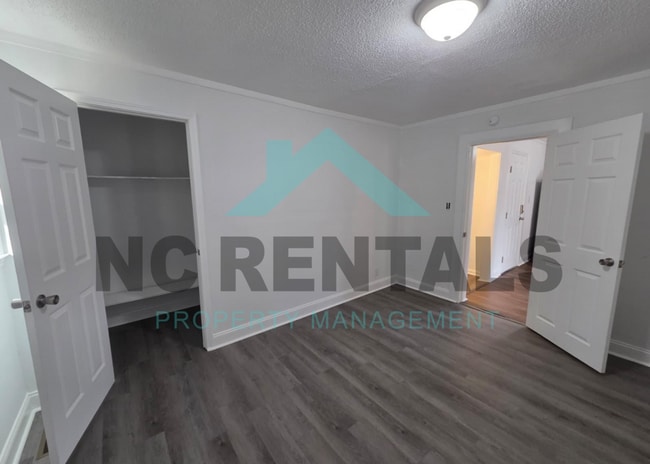 Building Photo - 645 Church St