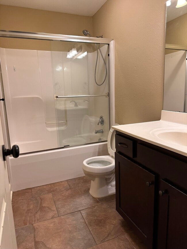 Building Photo - 12310 Hunter Dr